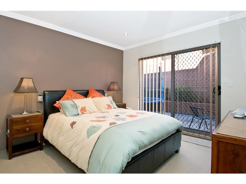 9/11 Stuart Street, Helensburgh NSW 2508