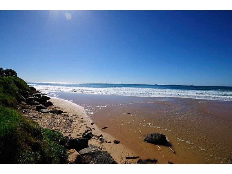 11 Corbett Avenue, Thirroul NSW 2515
