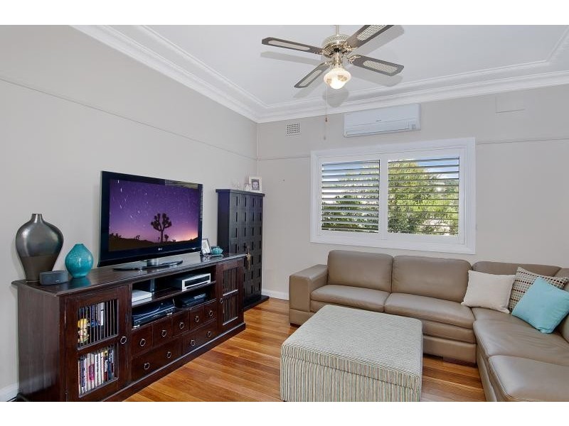 25 Foster Street, Helensburgh NSW 2508