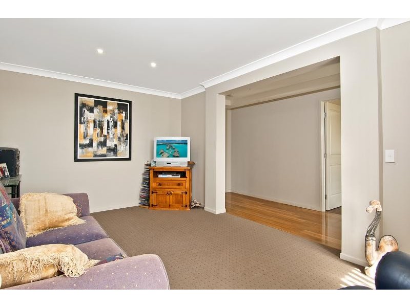 9 McLerie Street, Helensburgh NSW 2508