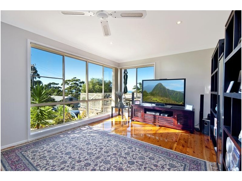 36 Arunta Drive, Thirroul NSW 2515