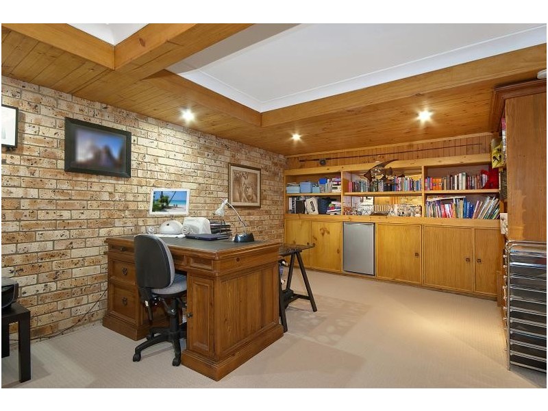 36 Arunta Drive, Thirroul NSW 2515