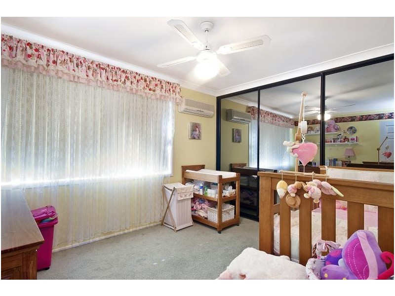 36 Arunta Drive, Thirroul NSW 2515