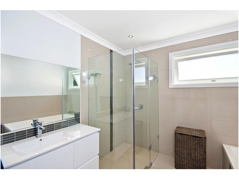 12 Hollings Crescent, Heathcote NSW 2233