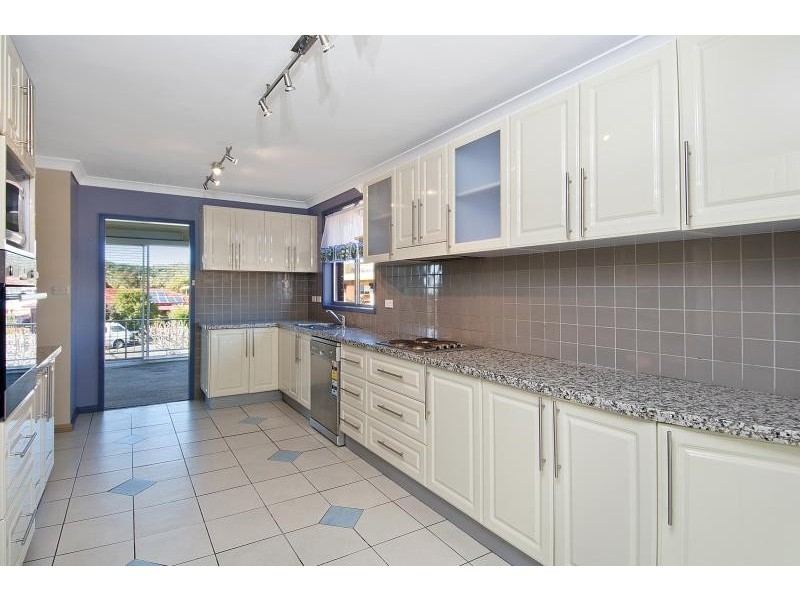 10 Burke Road, Dapto NSW 2530