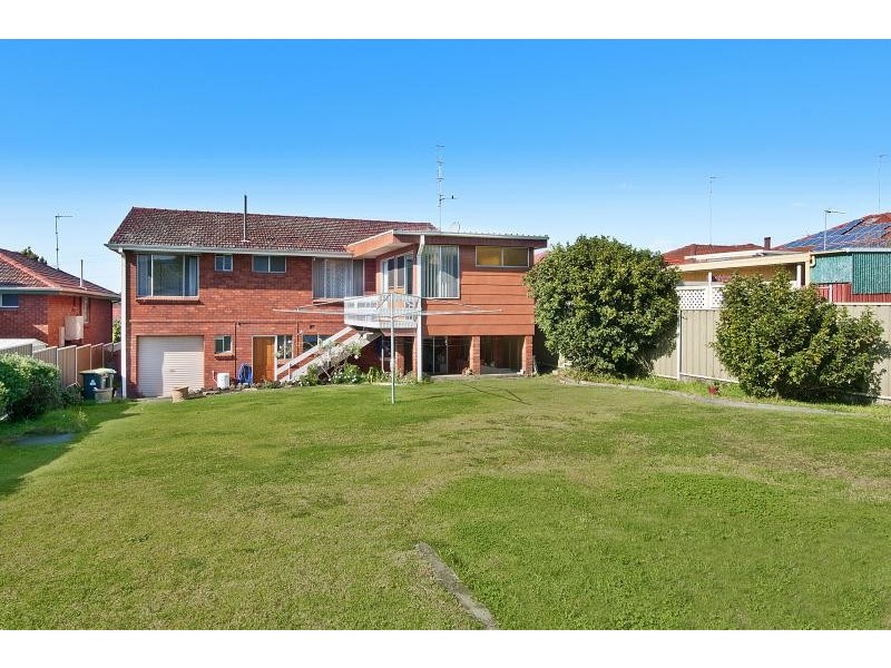 10 Burke Road, Dapto NSW 2530