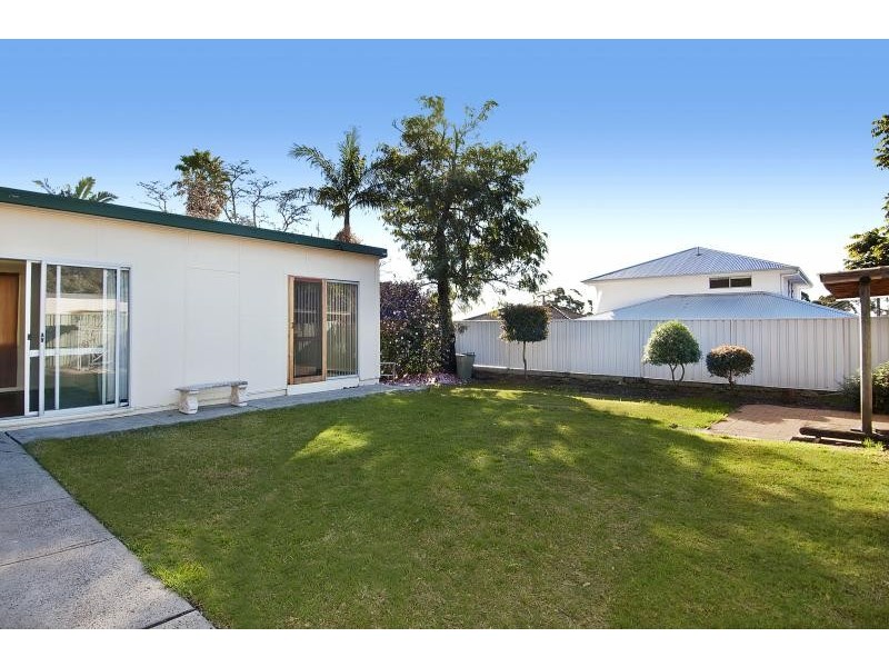 25 Bullecourt Avenue, Engadine NSW 2233