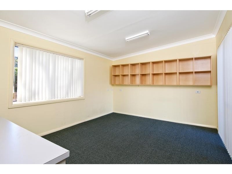 25 Bullecourt Avenue, Engadine NSW 2233