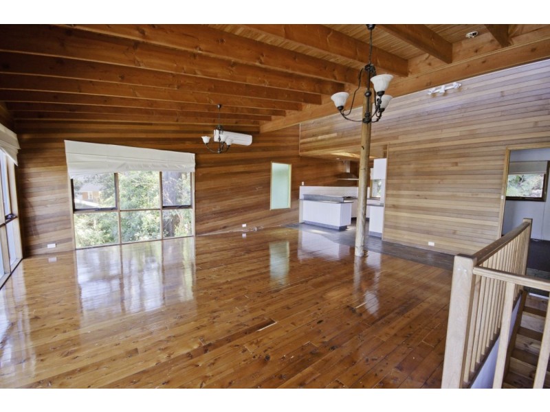 12 Alanson Avenue, Bulli NSW 2516