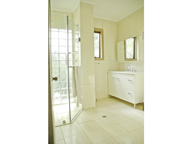 12 Alanson Avenue, Bulli NSW 2516