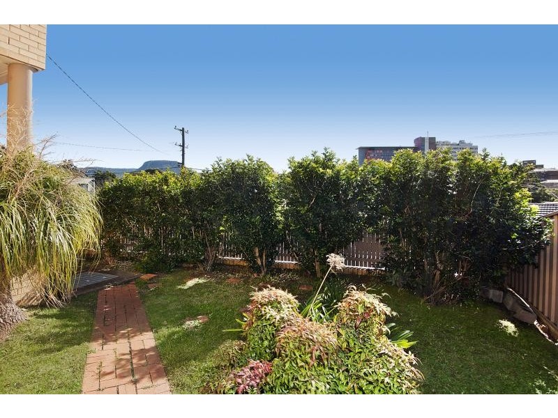 1/13 Rowland Avenue, Wollongong NSW 2500