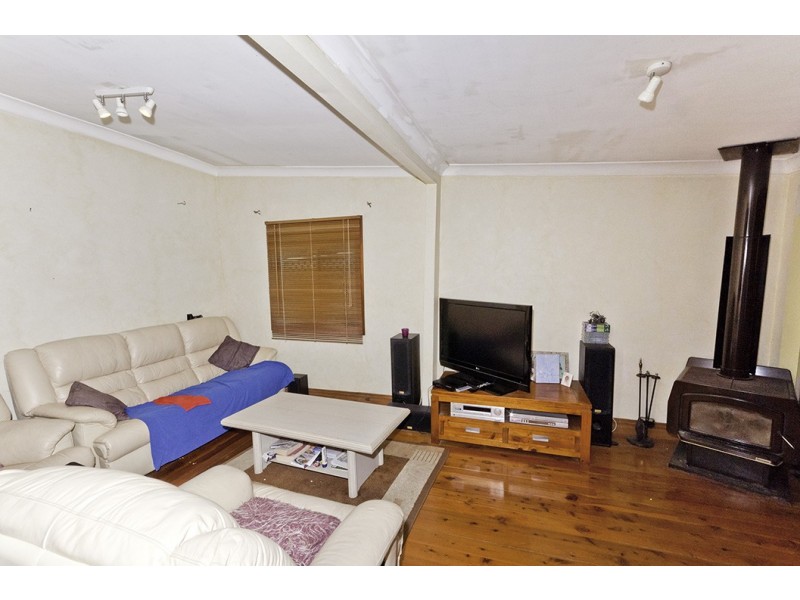 24 Hay Street, Helensburgh NSW 2508