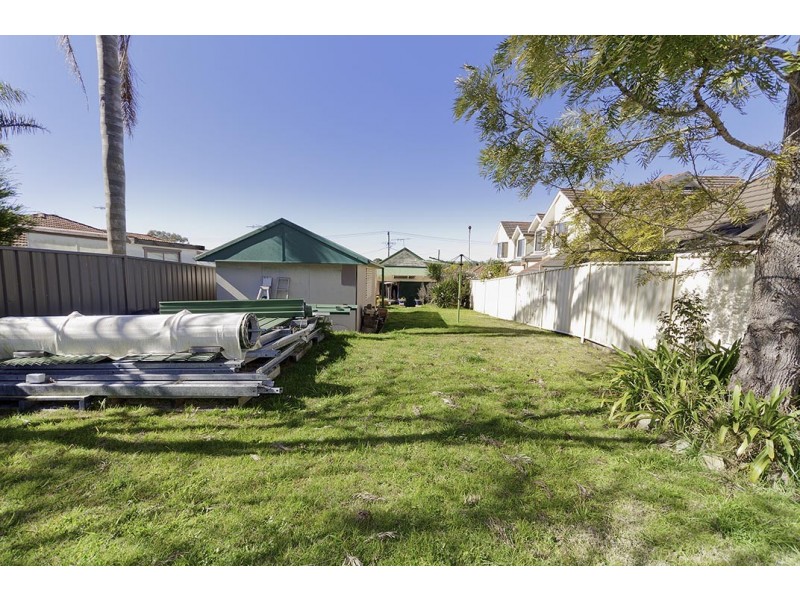 24 Hay Street, Helensburgh NSW 2508