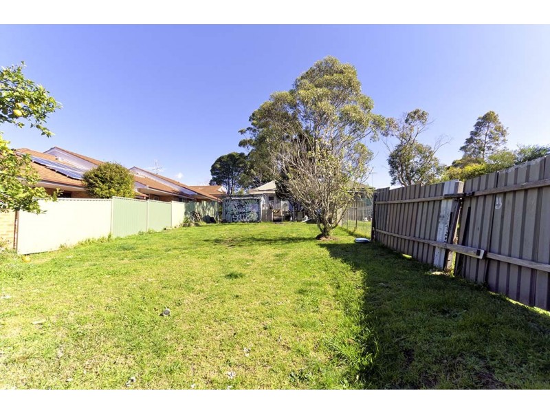 5 Stuart Street, Helensburgh NSW 2508