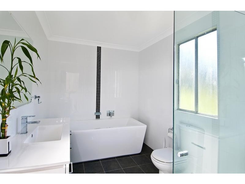 52-54 Parkes Street, Helensburgh NSW 2508