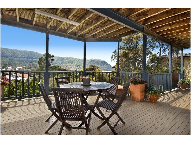 18 Kallaroo Avenue, Stanwell Park NSW 2508