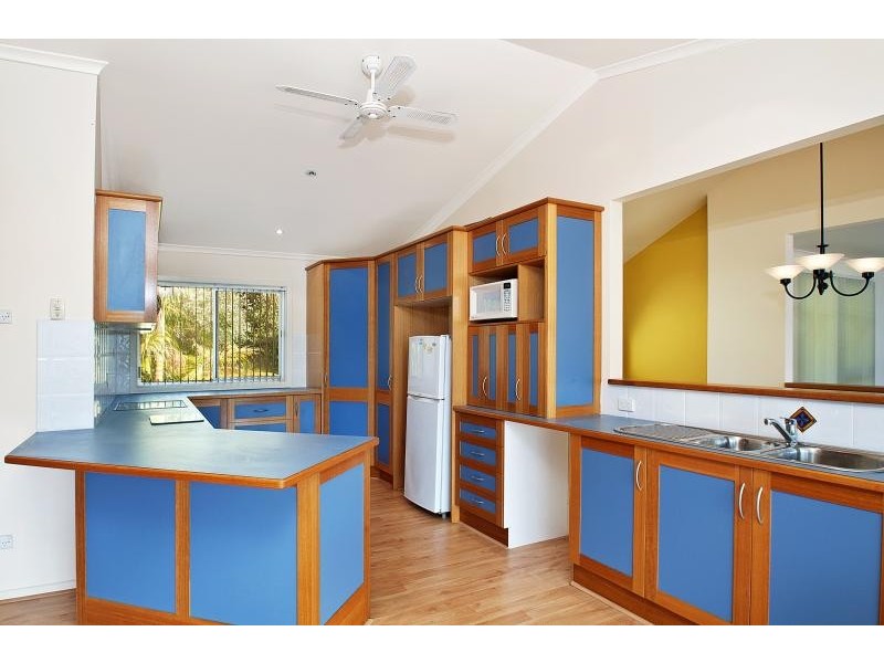 18 Kallaroo Avenue, Stanwell Park NSW 2508