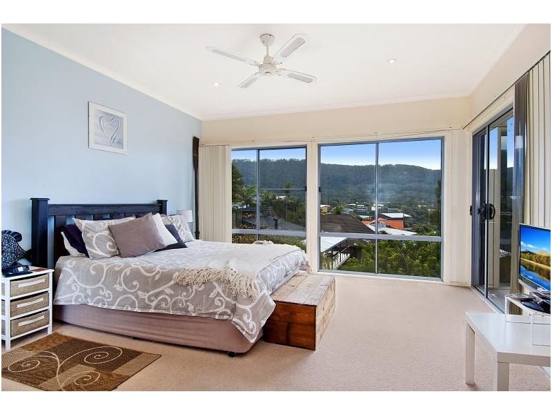 18 Kallaroo Avenue, Stanwell Park NSW 2508