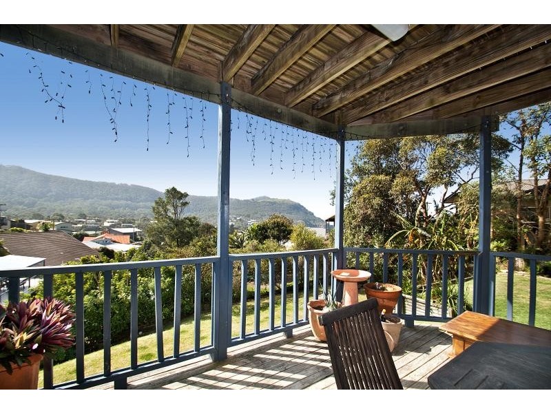 18 Kallaroo Avenue, Stanwell Park NSW 2508