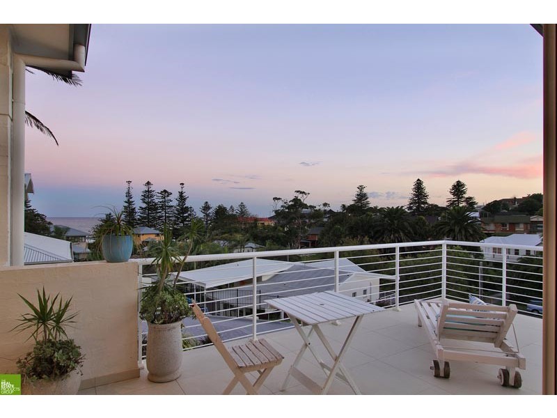 13A The Grove, Austinmer NSW 2515