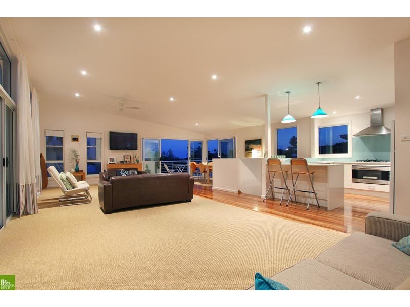 13A The Grove, Austinmer NSW 2515