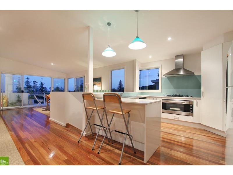 13A The Grove, Austinmer NSW 2515