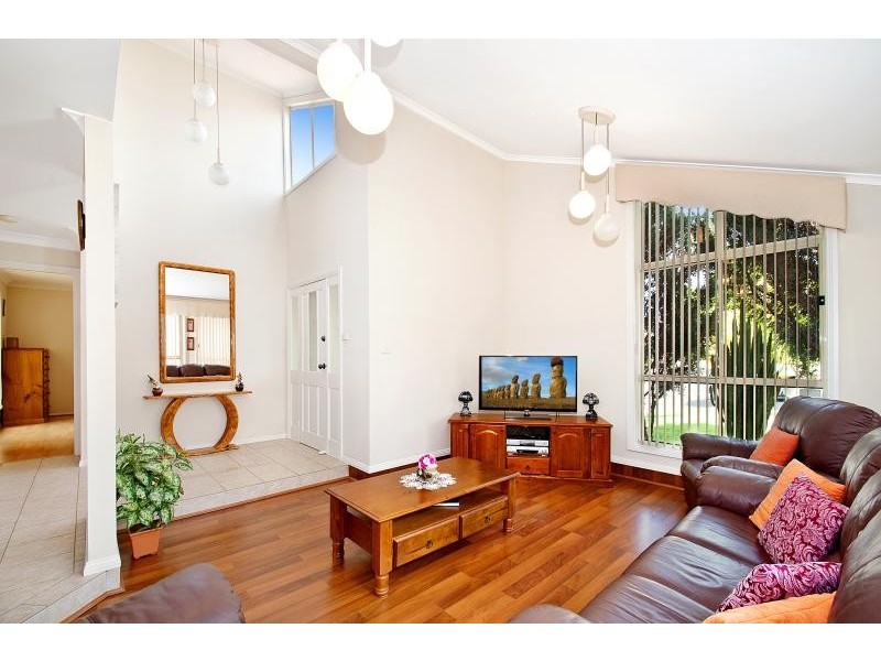 256 Braidwood Drive, Prestons NSW 2170