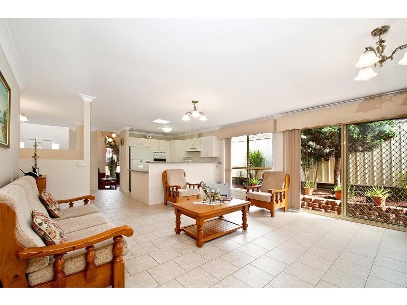 256 Braidwood Drive, Prestons NSW 2170