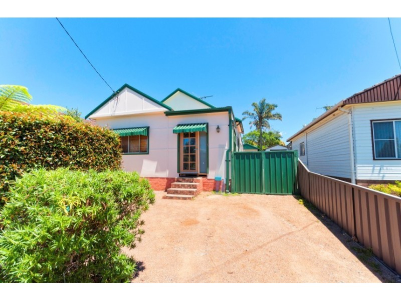 24 Hay Street, Helensburgh NSW 2508