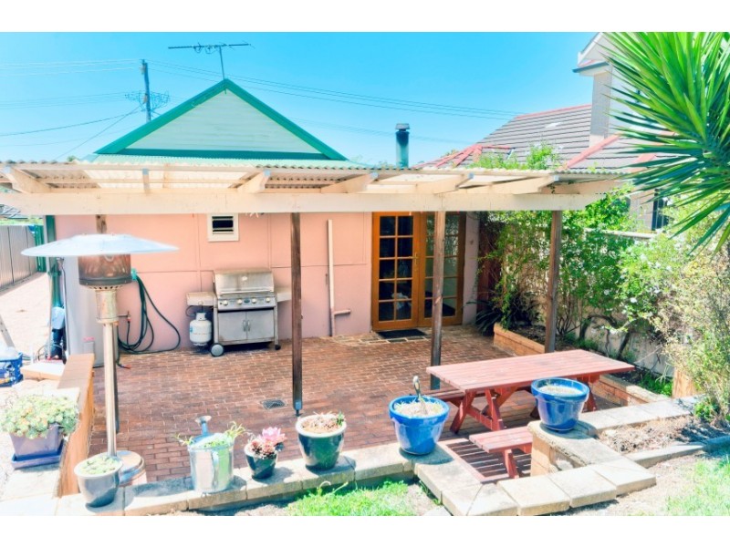 24 Hay Street, Helensburgh NSW 2508