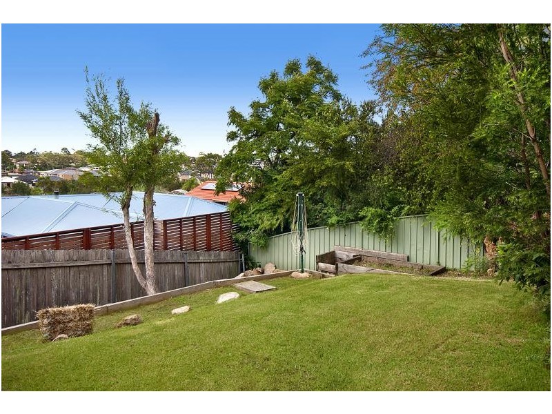 17 Chadwick Grove, Helensburgh NSW 2508