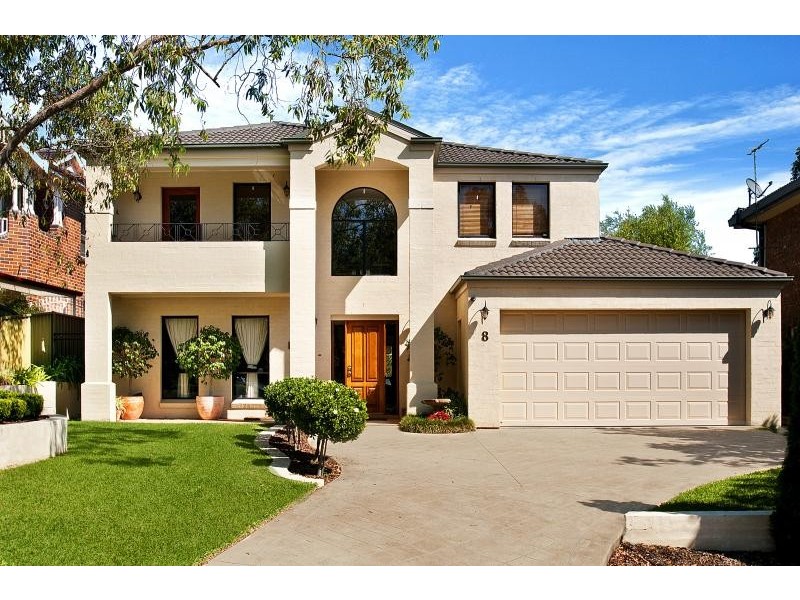 8 Goshawk Crescent, Woronora Heights NSW 2233