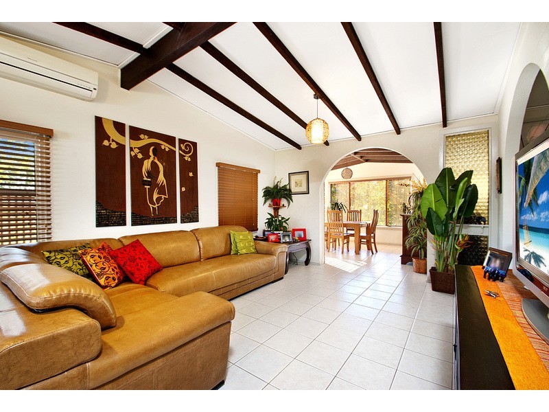 2 Corinth Road, Heathcote NSW 2233