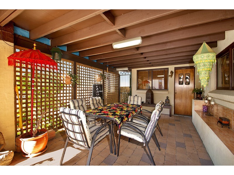 2 Corinth Road, Heathcote NSW 2233