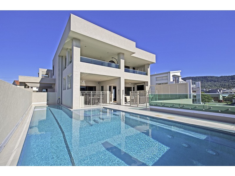 13 Weaver Terrace, Bulli NSW 2516