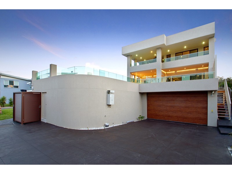 13 Weaver Terrace, Bulli NSW 2516