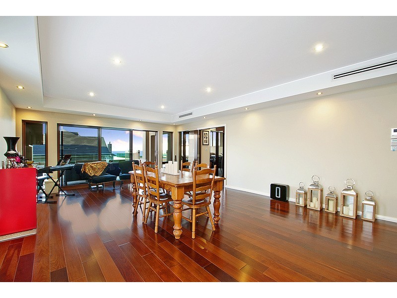 13 Weaver Terrace, Bulli NSW 2516