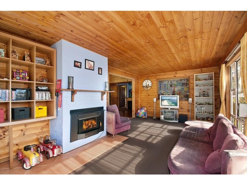 35 Vera Street, Helensburgh NSW 2508