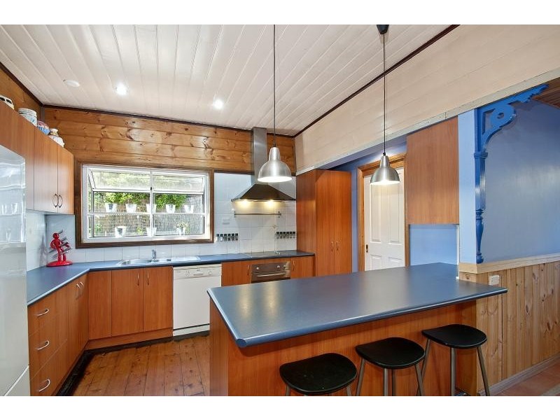 35 Vera Street, Helensburgh NSW 2508