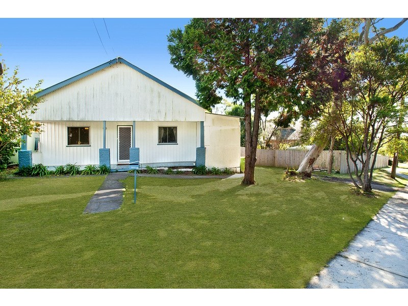 11 Rosebery Street, Heathcote NSW 2233