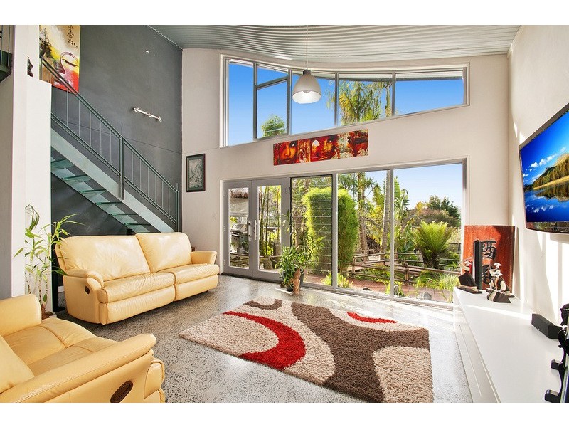 18A The Crescent, Helensburgh NSW 2508