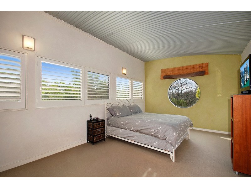 18A The Crescent, Helensburgh NSW 2508