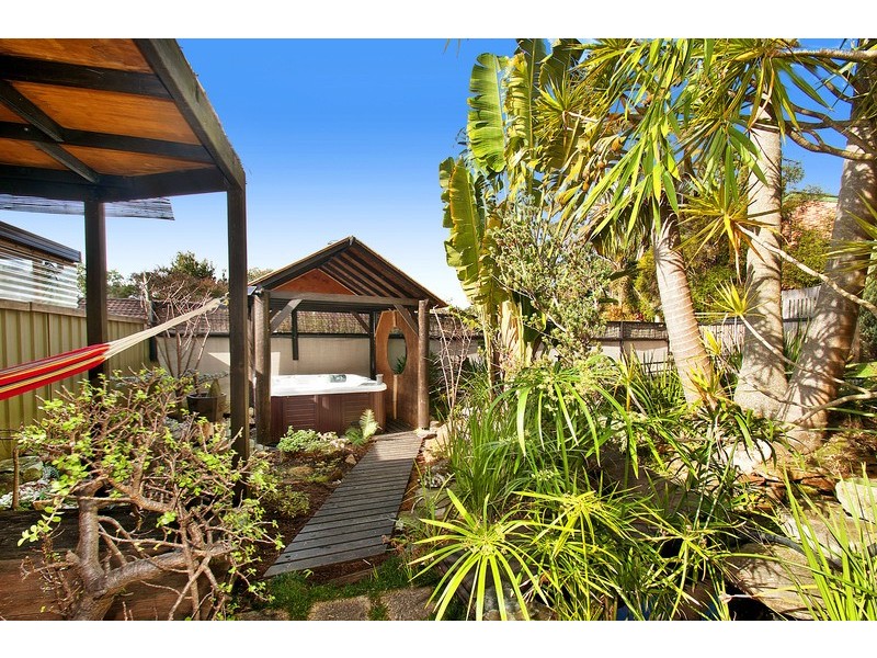 18A The Crescent, Helensburgh NSW 2508