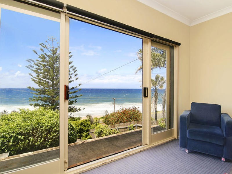 8 Haig Street, Wombarra NSW 2515