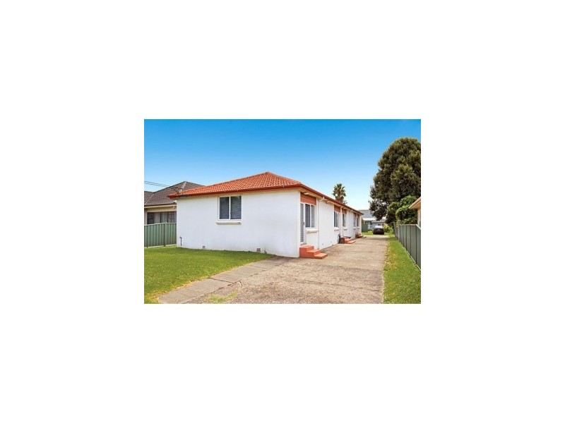 3/4 Farrell Road, Bulli NSW 2516
