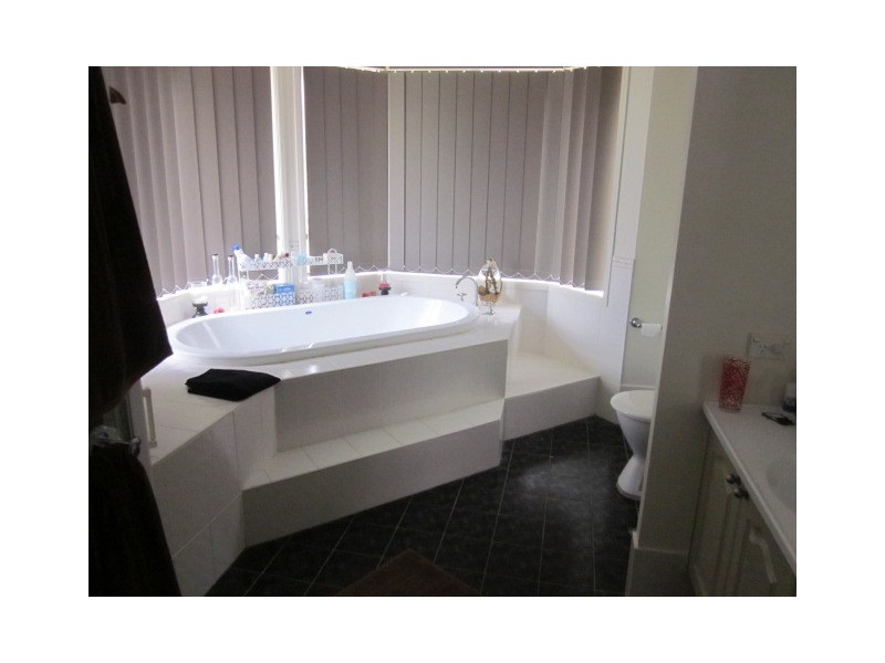 40 Old Quarry Circuit, Helensburgh NSW 2508