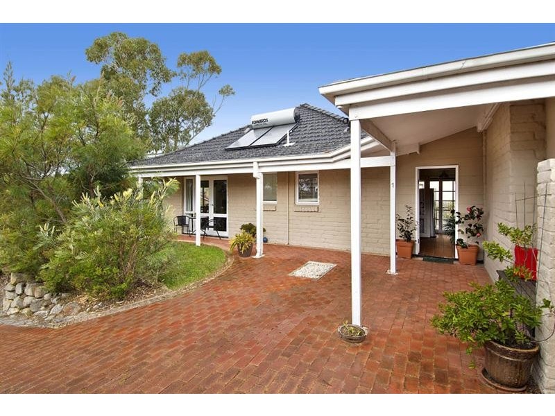 1/34 Laurina Avenue, Helensburgh NSW 2508