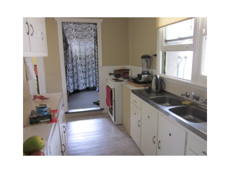 42 Park Avenue, Helensburgh NSW 2508