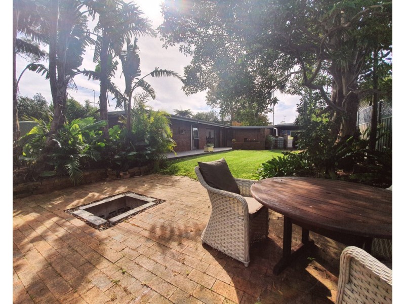 27 Annesley Avenue, Stanwell Tops NSW 2508