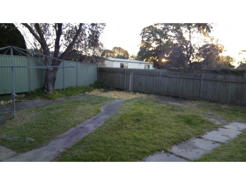 11 Rosebery Street, Heathcote NSW 2233